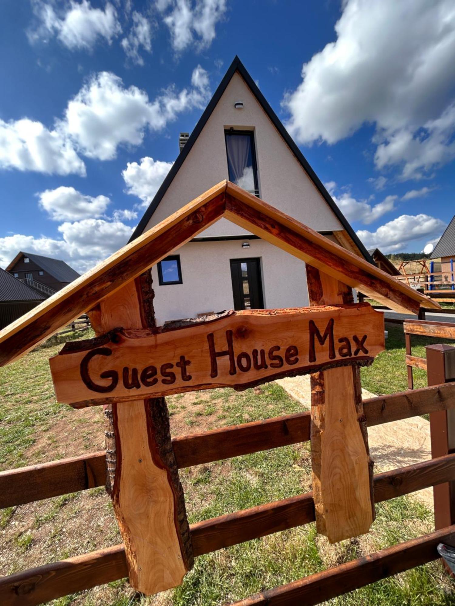 Guest House Max Жабляк Экстерьер фото